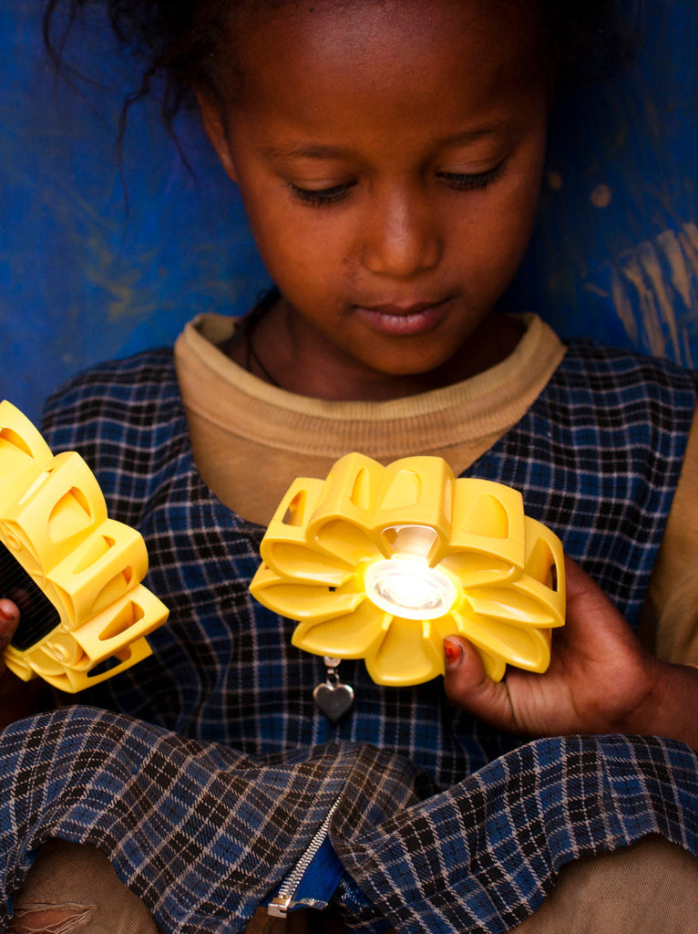 Little-girl-playing-with-Little-Sun-Original-in-Ethiopia_credit-Merklit-Mersha_f87c5dac-eced-4433-9166-24e7d3190176.jpg
