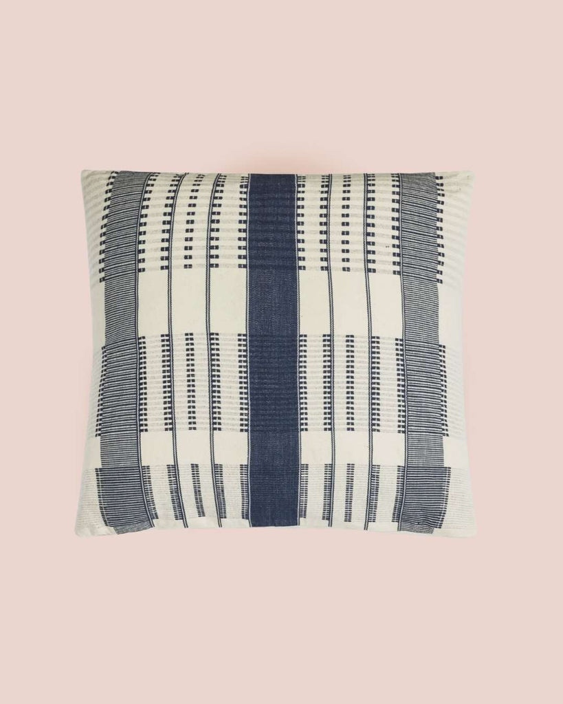 Veku_Cushion.jpg