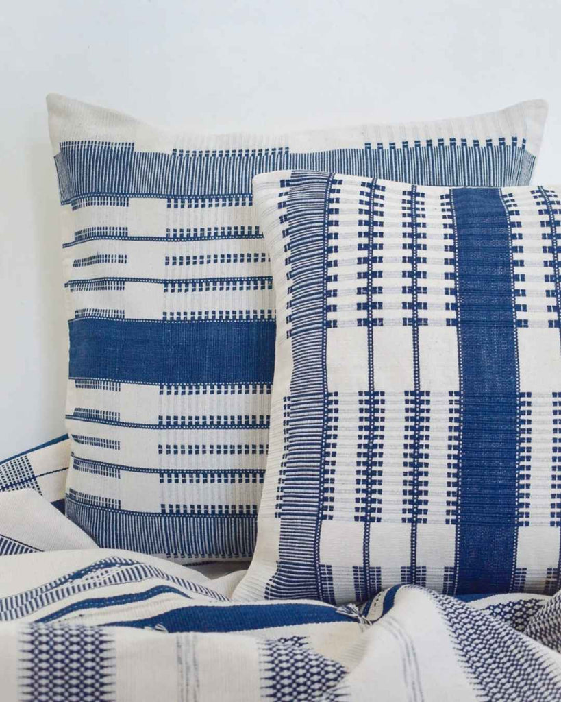 Veku_s_Cushion.jpg